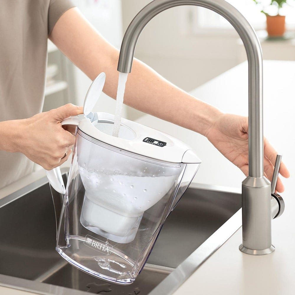 BRITA Marella Wasserfilter Kanne 2.4L + MAXTRA PRO Filterkartusche 1051118 (filtert PFAS)